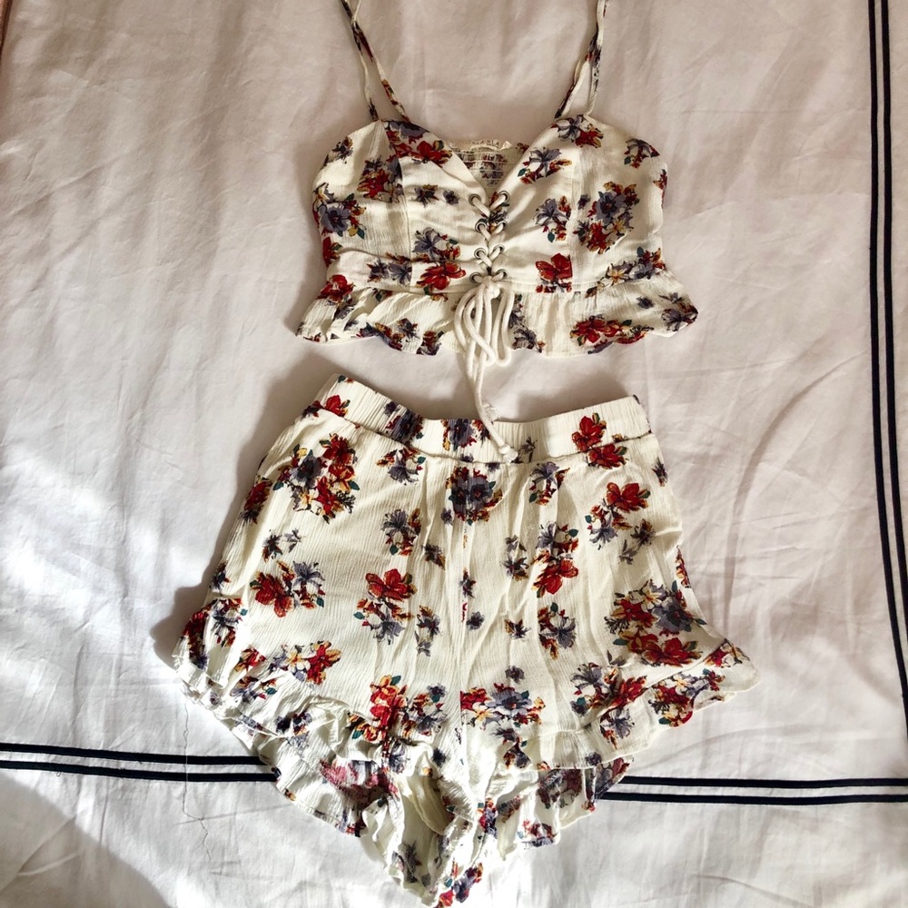 Two piece ruffle crop top & shorts set